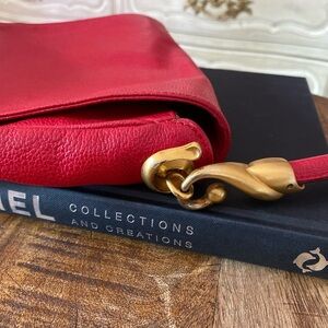 DE VECCHI by Hamilton Hodge ITALY genuine fine leather shoulder bag